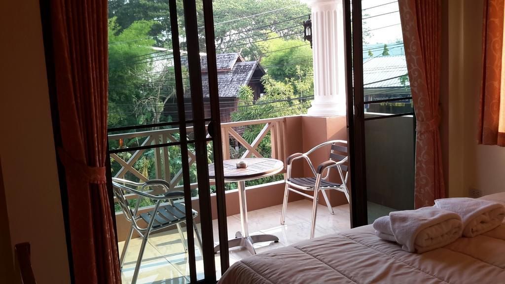 Donchai House Guest House& Cafe Chiang Mai Exterior foto