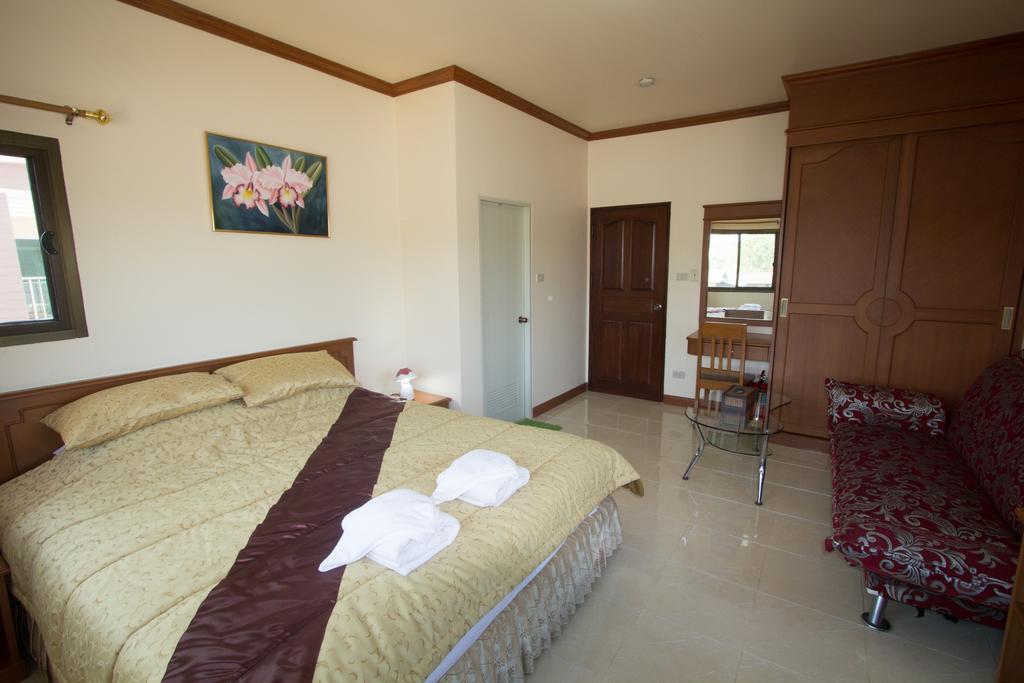 Donchai House Guest House& Cafe Chiang Mai Exterior foto
