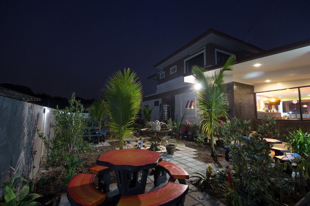 Donchai House Guest House& Cafe Chiang Mai Exterior foto