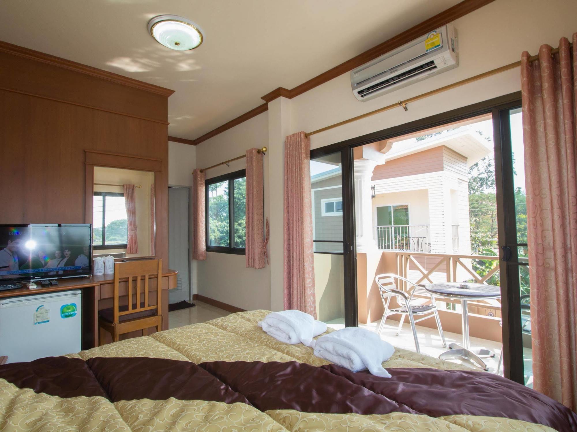 Donchai House Guest House& Cafe Chiang Mai Exterior foto