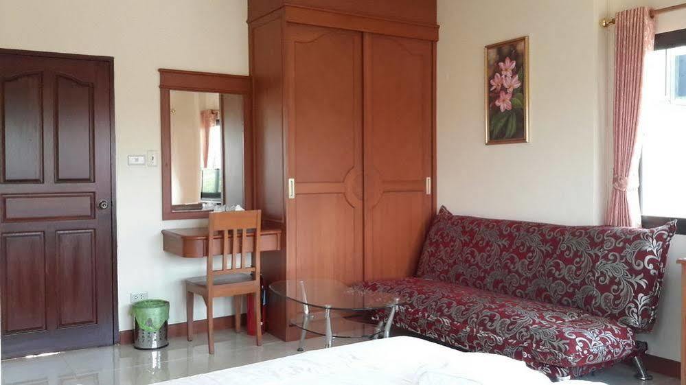 Donchai House Guest House& Cafe Chiang Mai Exterior foto